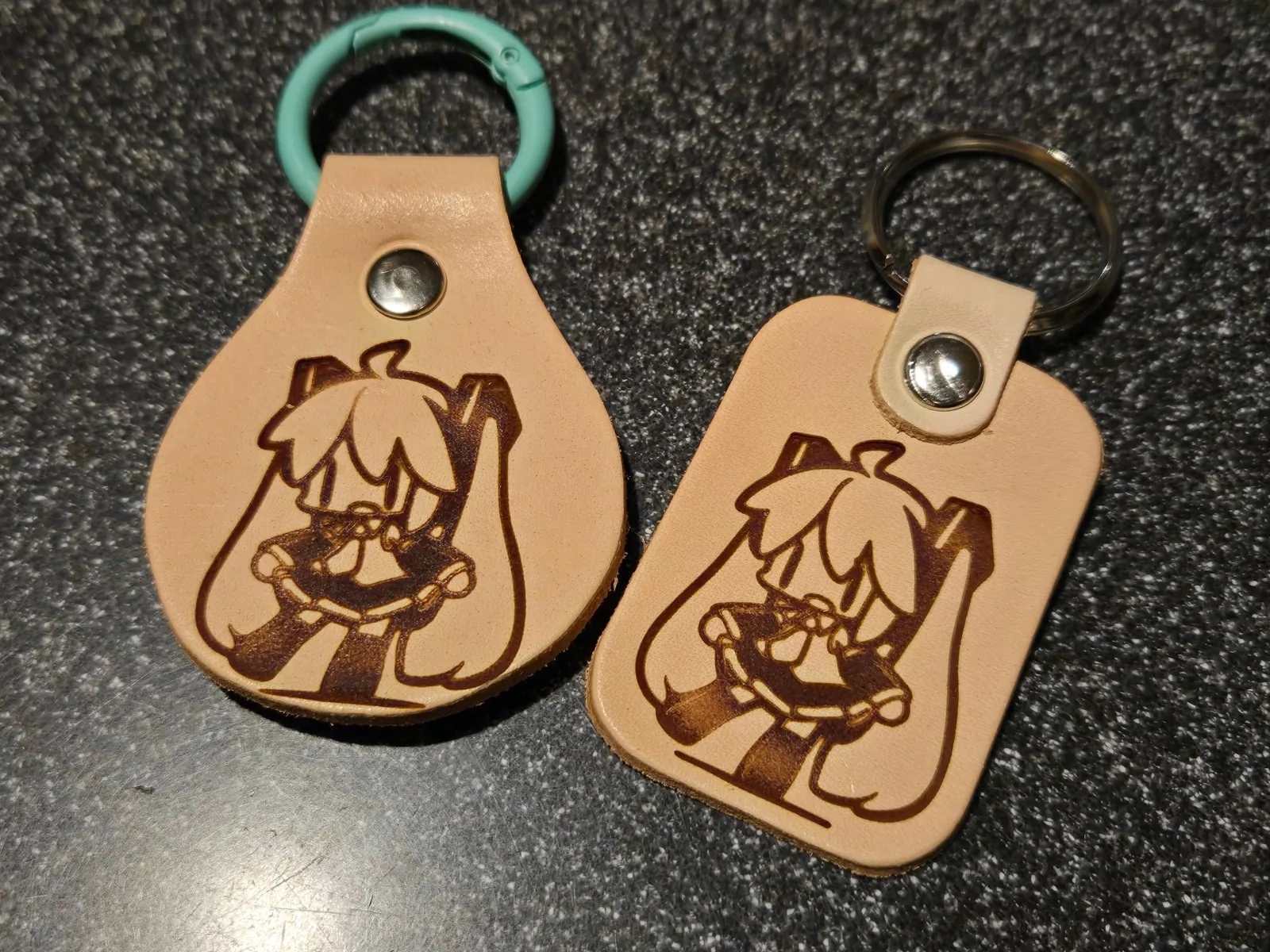 かわいくて　ほんものの革な　キーホルダー2 の写真 1